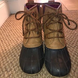 Tommy Hilfiger duck boots